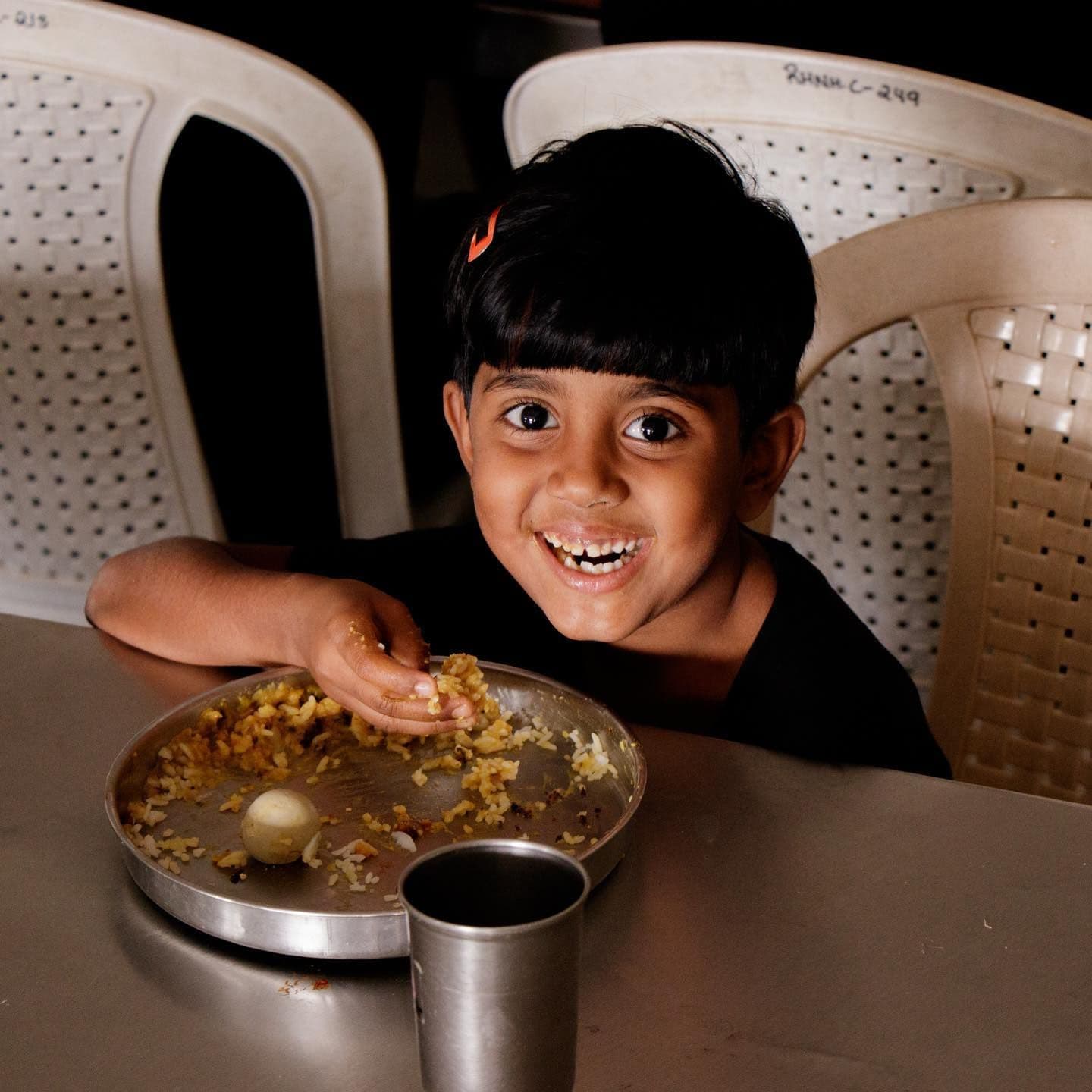 Help young men enjoy meals to grow healthy